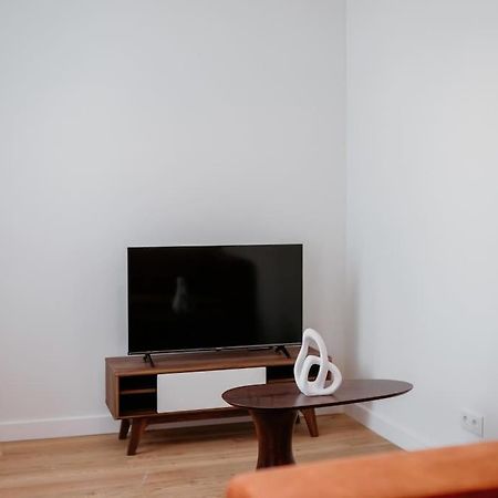 Lisbon Orange House - Beautiful Two-Bedroom Apartment 1D Bagian luar foto