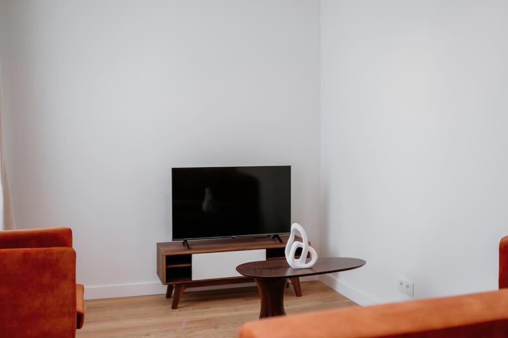 Lisbon Orange House - Beautiful Two-Bedroom Apartment 1D Bagian luar foto