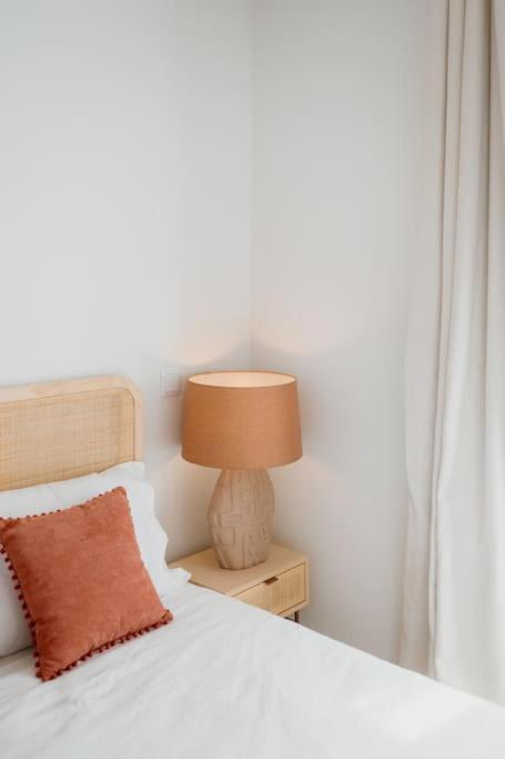 Lisbon Orange House - Beautiful Two-Bedroom Apartment 1D Bagian luar foto