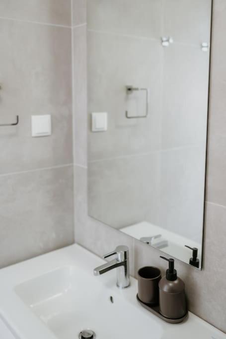 Lisbon Orange House - Beautiful Two-Bedroom Apartment 1D Bagian luar foto
