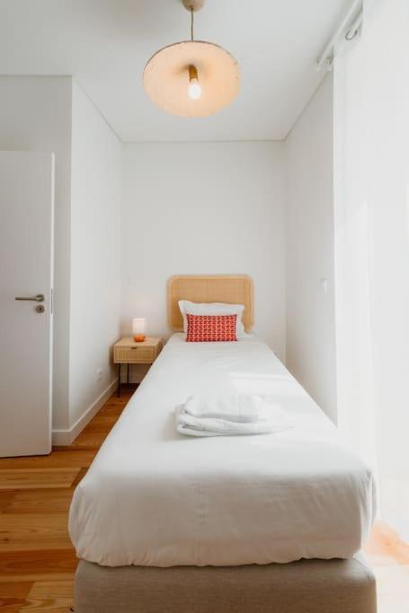 Lisbon Orange House - Beautiful Two-Bedroom Apartment 1D Bagian luar foto