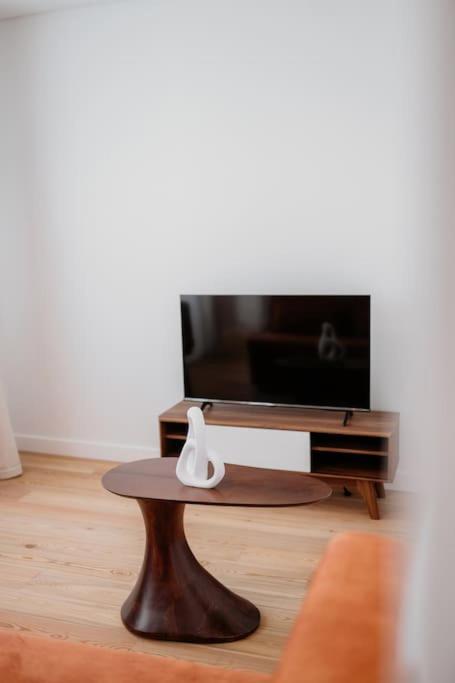 Lisbon Orange House - Beautiful Two-Bedroom Apartment 1D Bagian luar foto